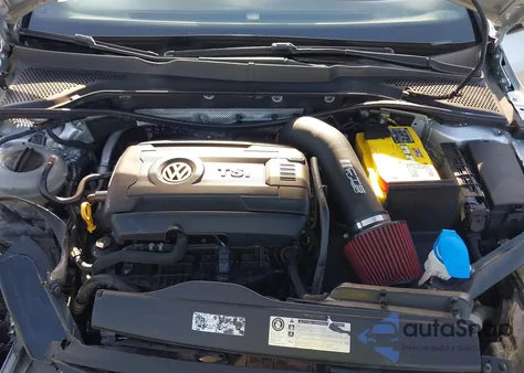 2017 Volkswagen Golf Gti Autobahn 4-Door/S 4-Door/Se 4-Door/Sport 4-Door z USA, uszkodzony, nr VIN 3VW547AU4HM054136